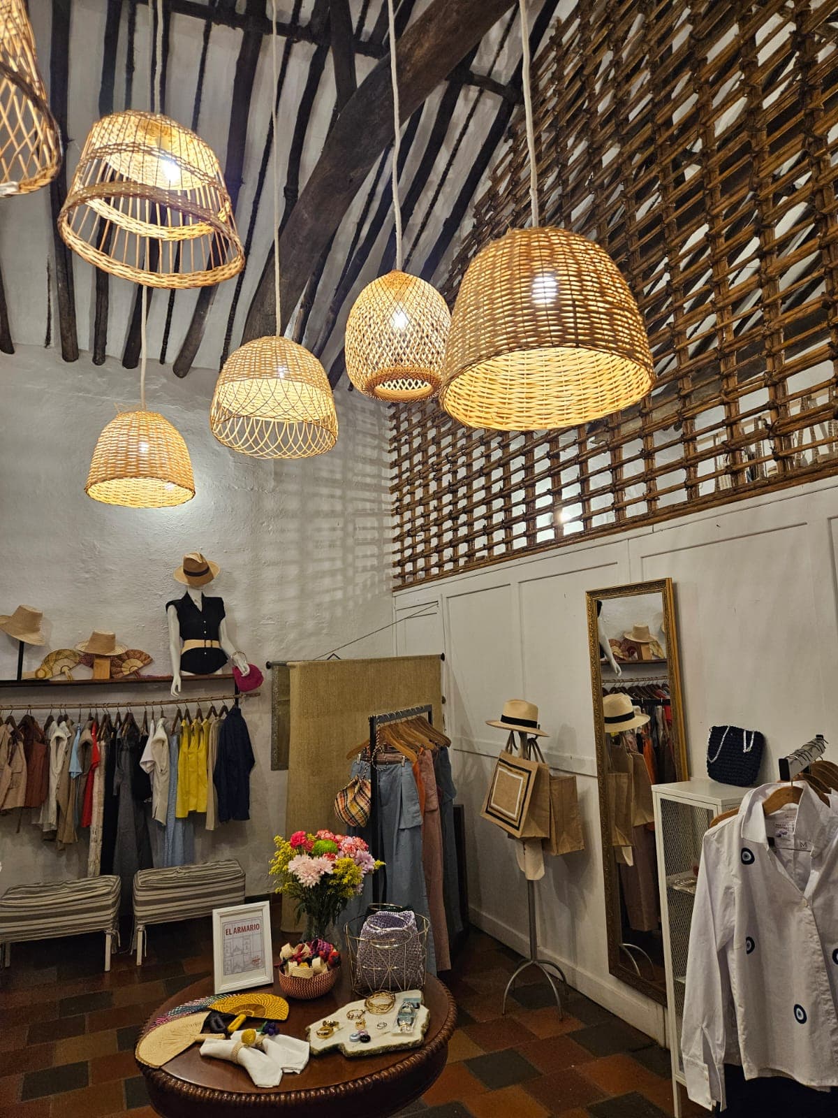 Interior de El Armario