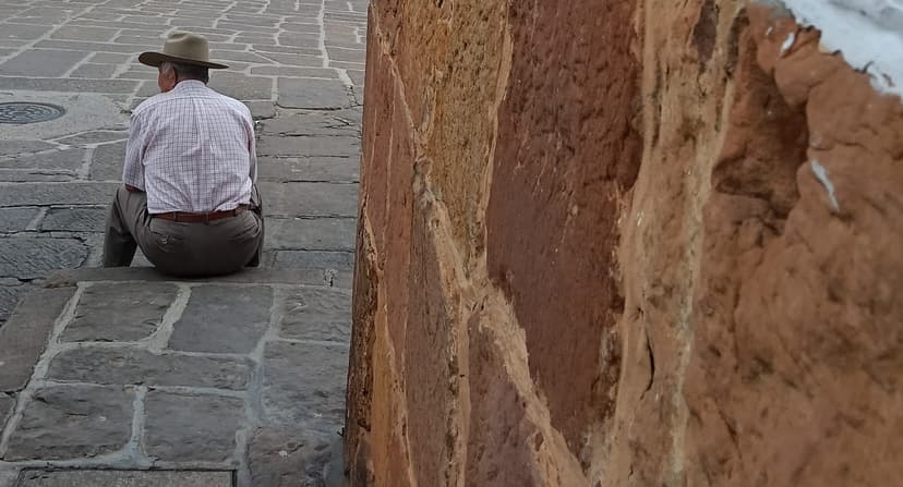 Campesino en el parque principal