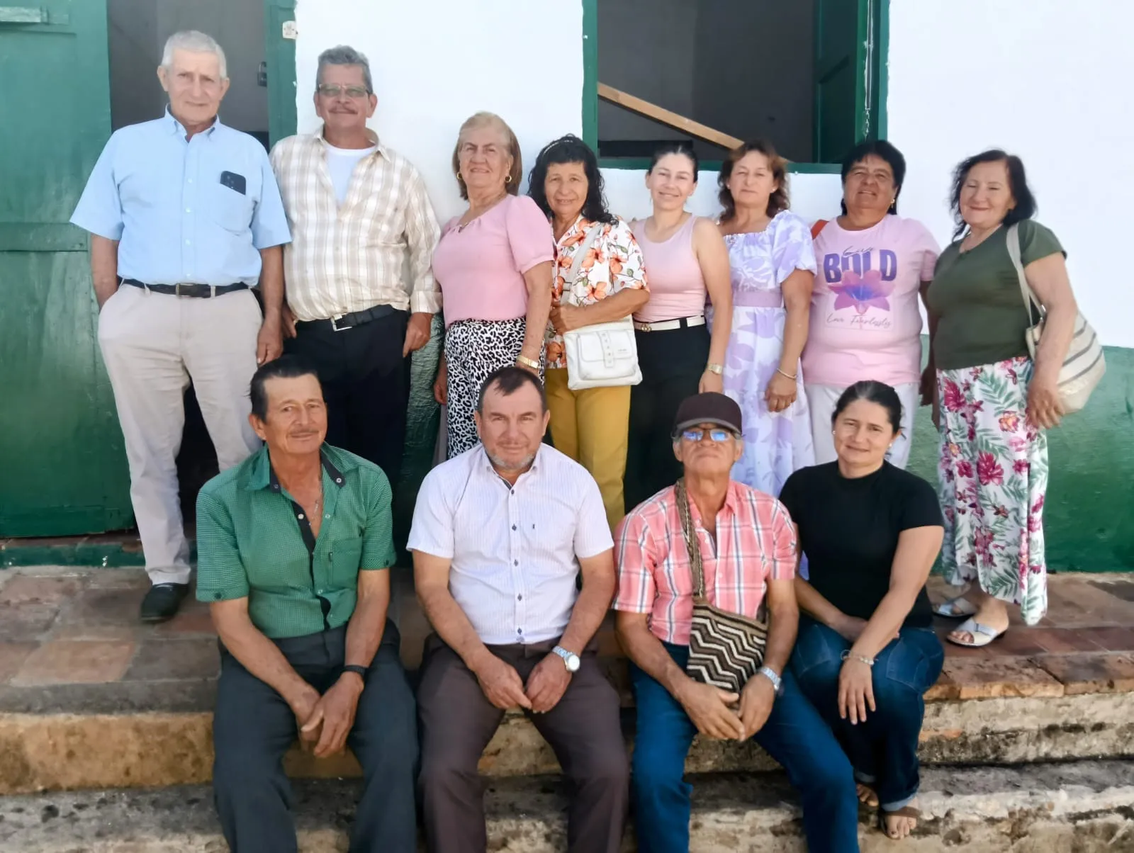 Grupo de campesinos en la Casa Campesina